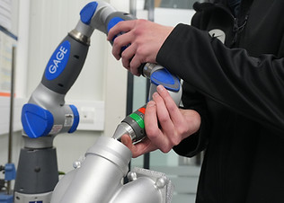 Bedienung eines Messroboters