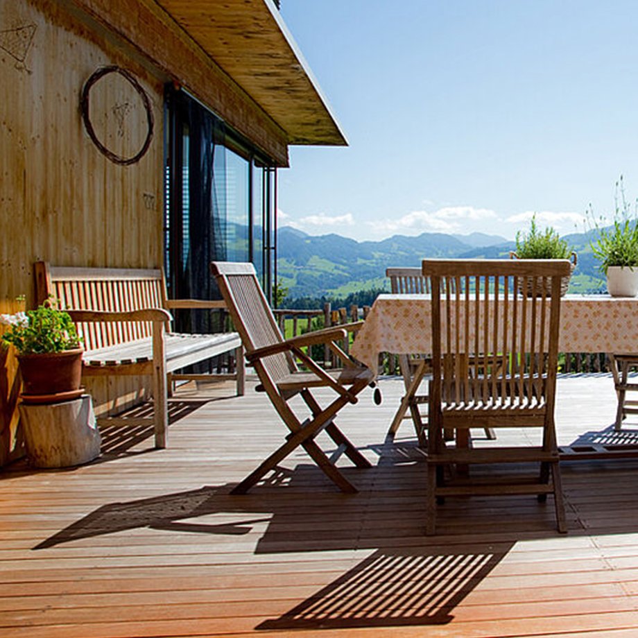 Terrassendiele Lärche/Douglasie bombiert