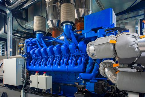 Flexible Rohrverbindung am Industrieaggregat