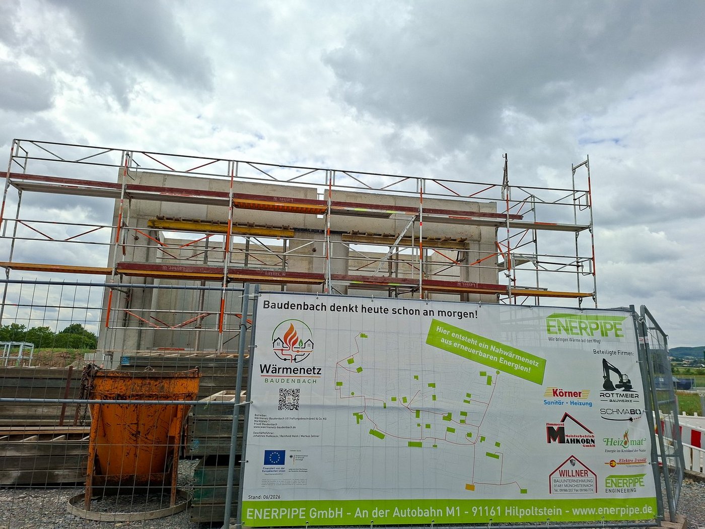 Bau eines Heizhauses beim Projekt Baudenbach