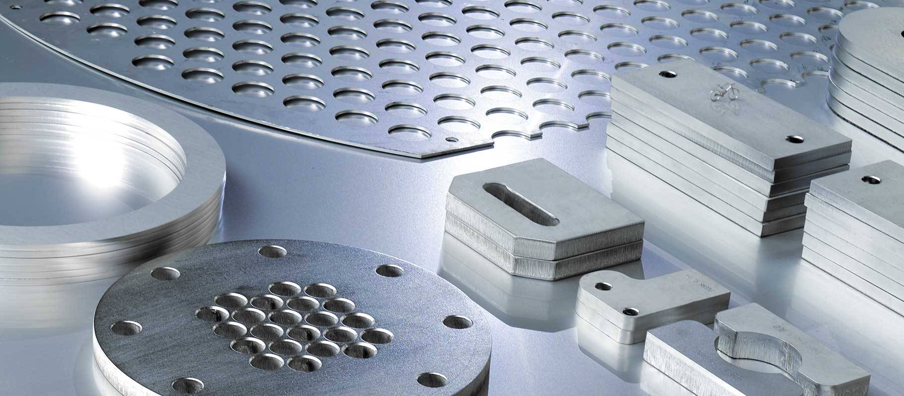 Contract & special manufacturing (vessels, funnels, sheet metal parts)