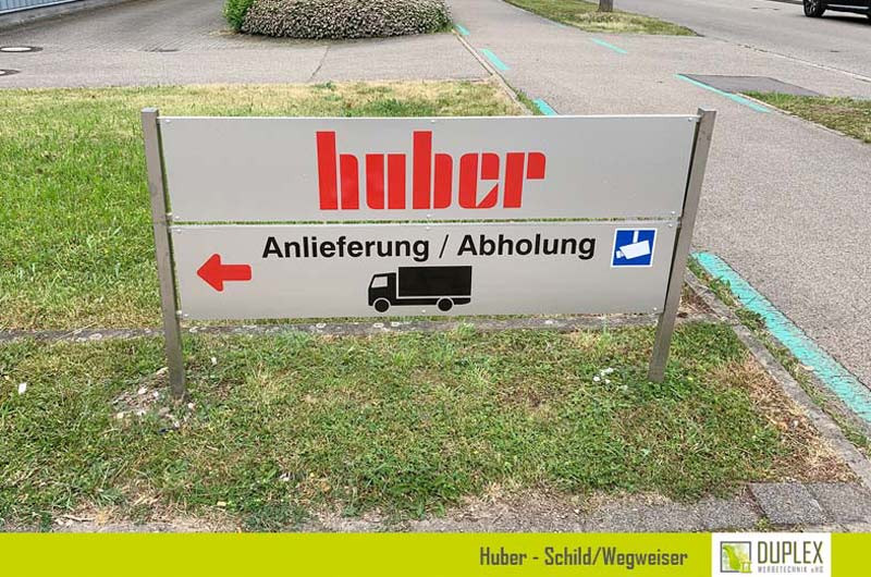 Wegweiser-Beschilderung