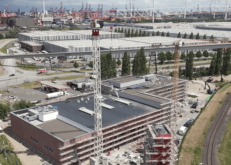 Zweilagige Kollektoren unter Sportplatz Feuerwache 35