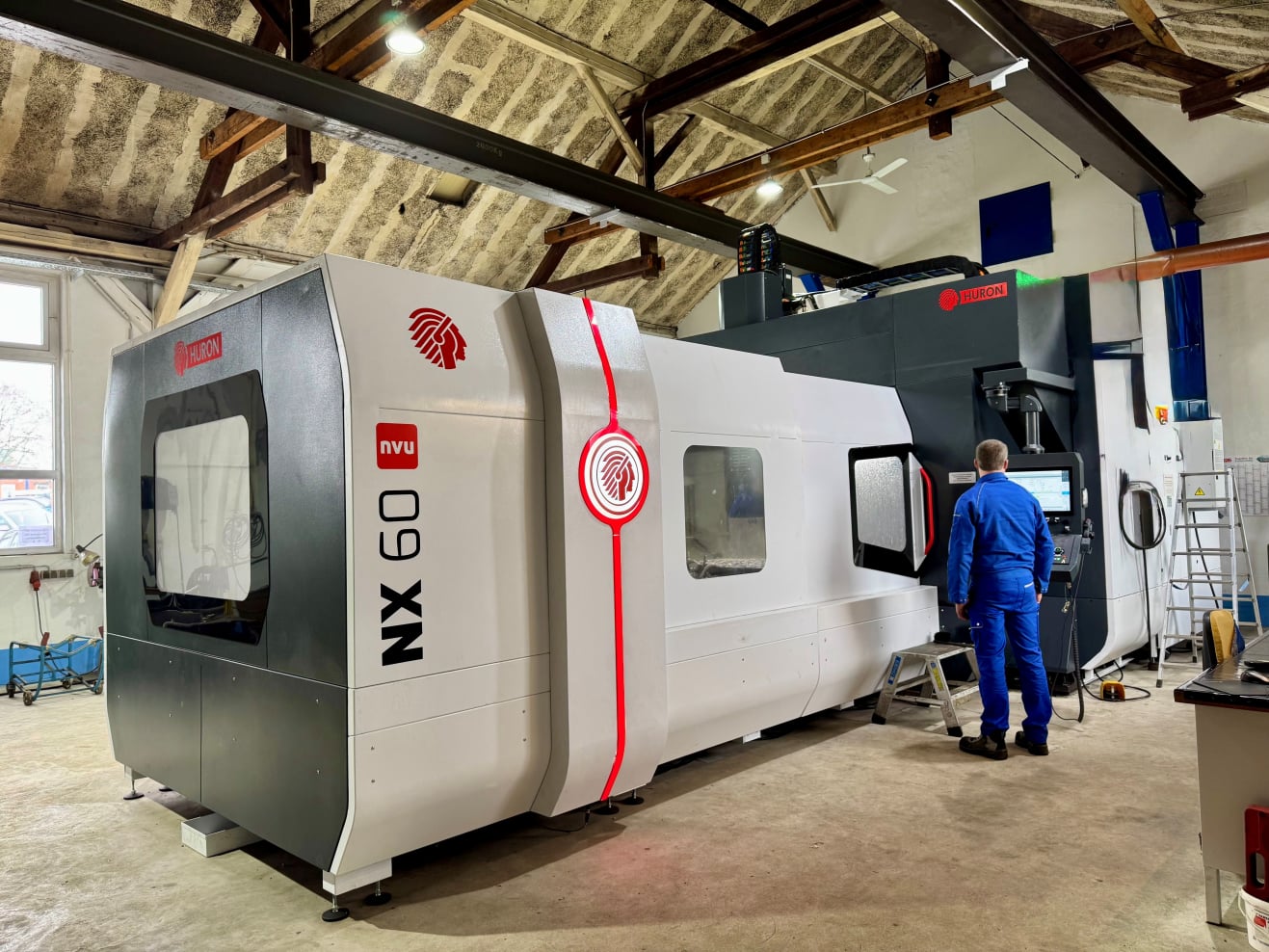 CNC-Bearbeitungszentrum HURON NX 60