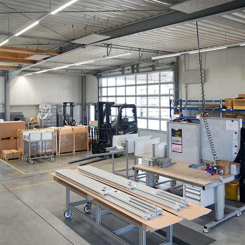Verpacken in der Lagerhalle