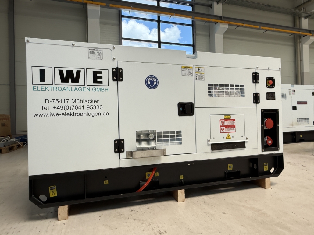 Stationäres Stromerzeugungsaggregat 38 kVA