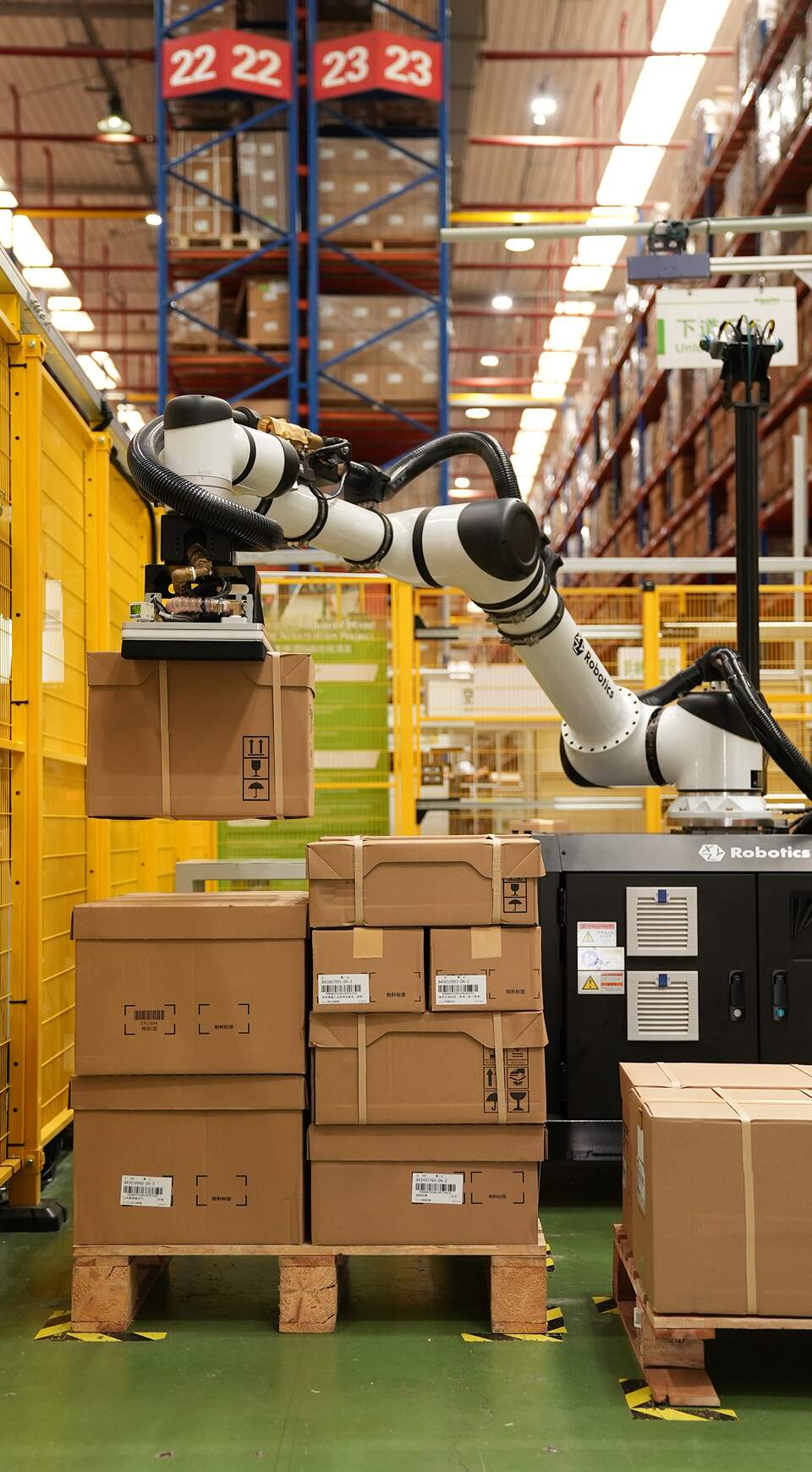 Mixed Case Palletizing mit RockyLight