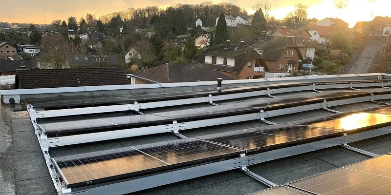 Eigenheim-Solaranlage Flachdach mit E3/DC, Bornheim 2023