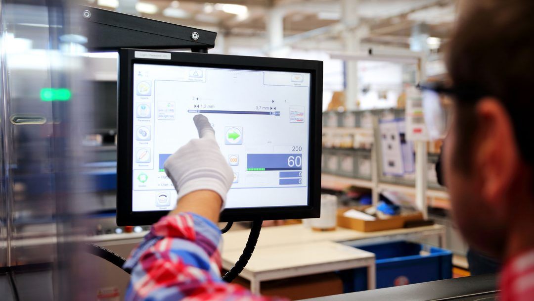 Web Panels für optimierte Produktionsabläufe