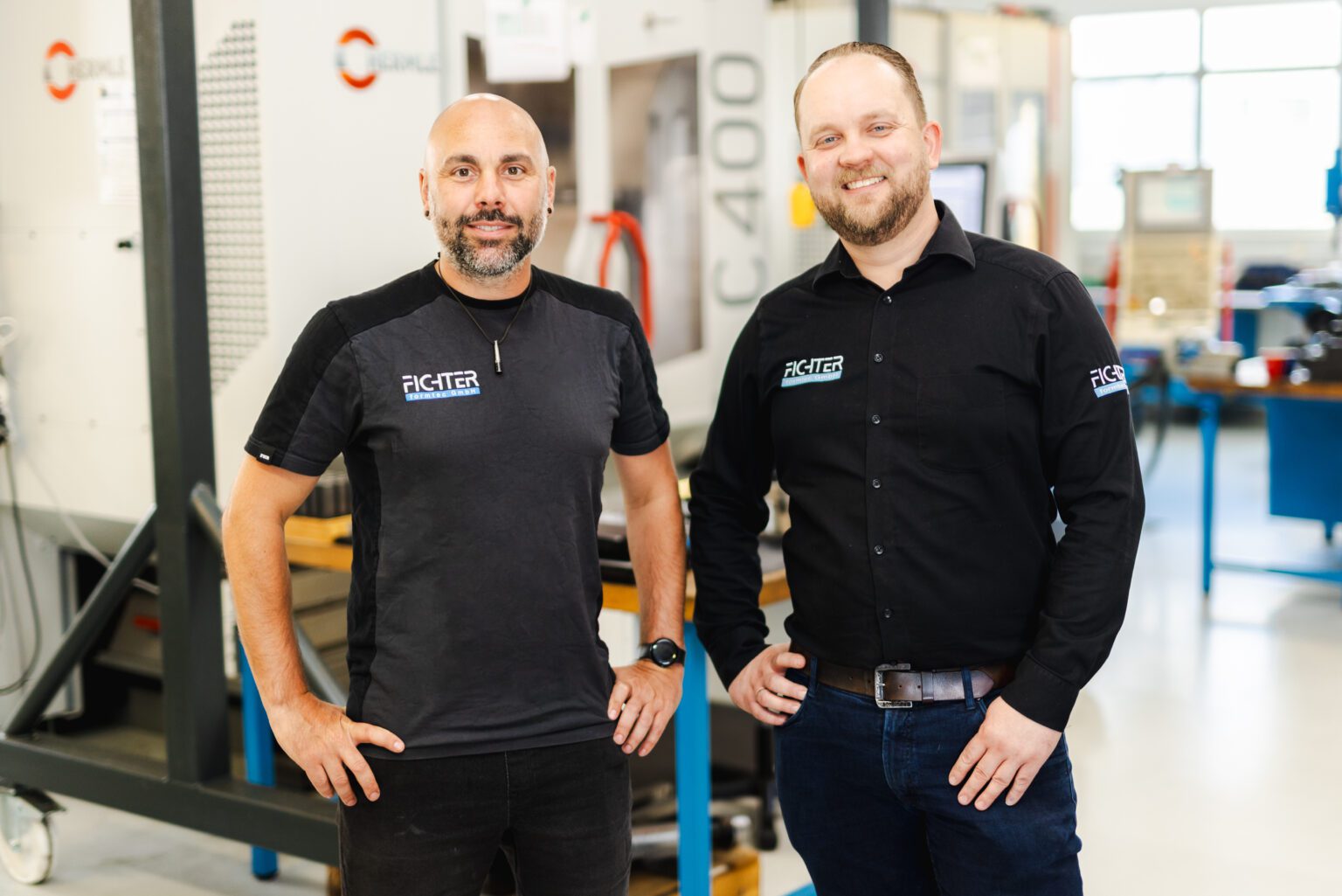 Die beiden Geschäftsführer in der Produktion