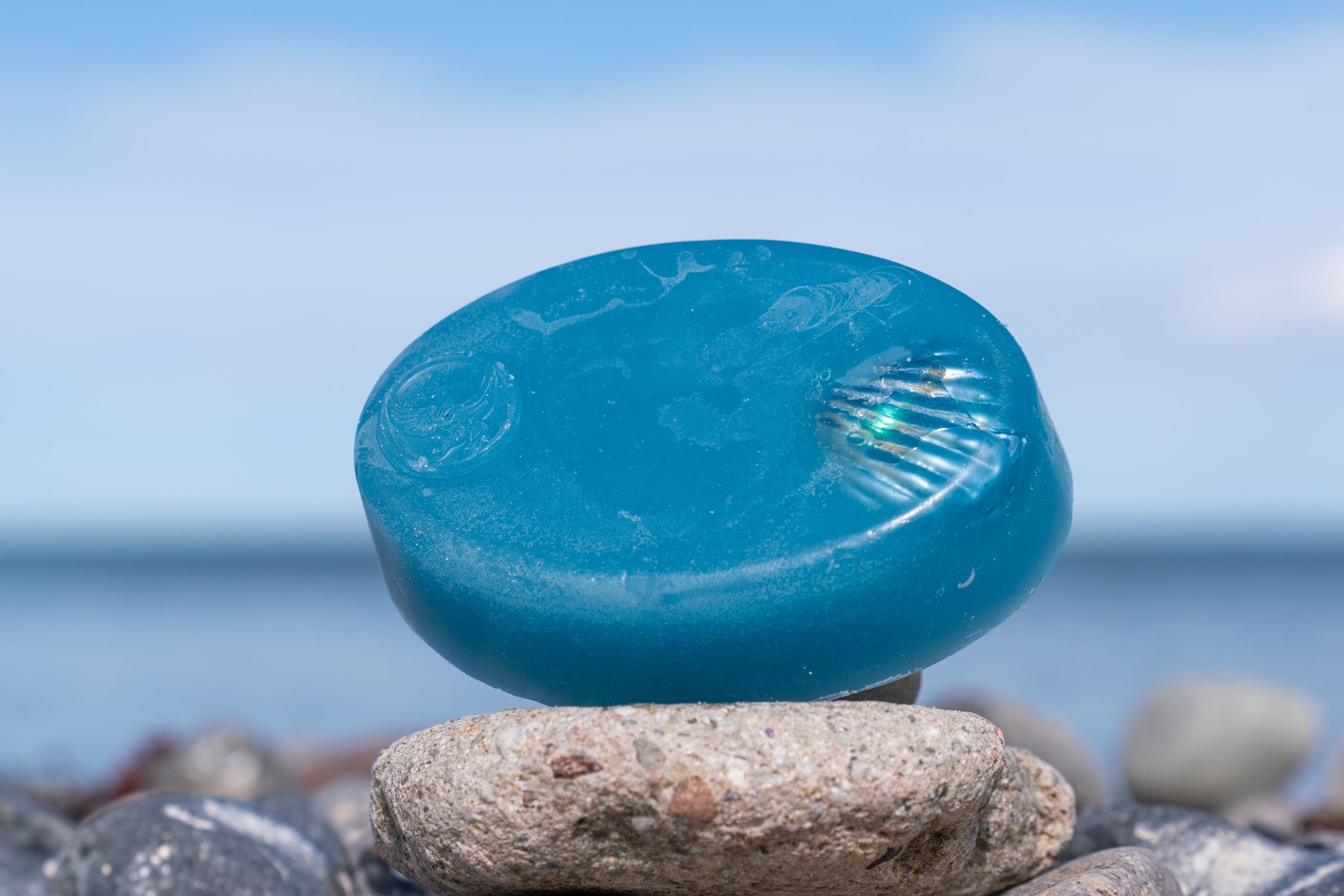 Blaue Ostseekreide with Glass Stone