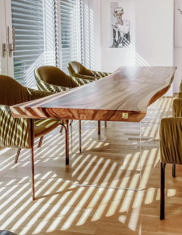 Bürotisch aus Nussbaum