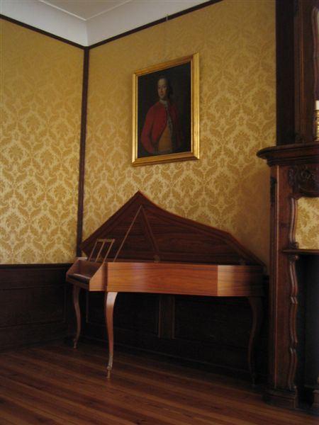 Wandverkleidung aus Holz