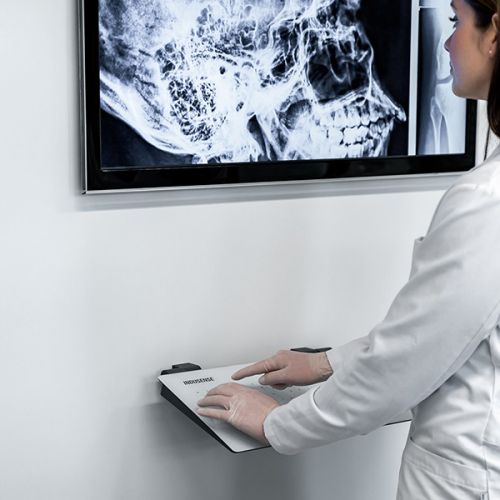 Silikon- und Glastastaturen für hygienesensible Bereiche