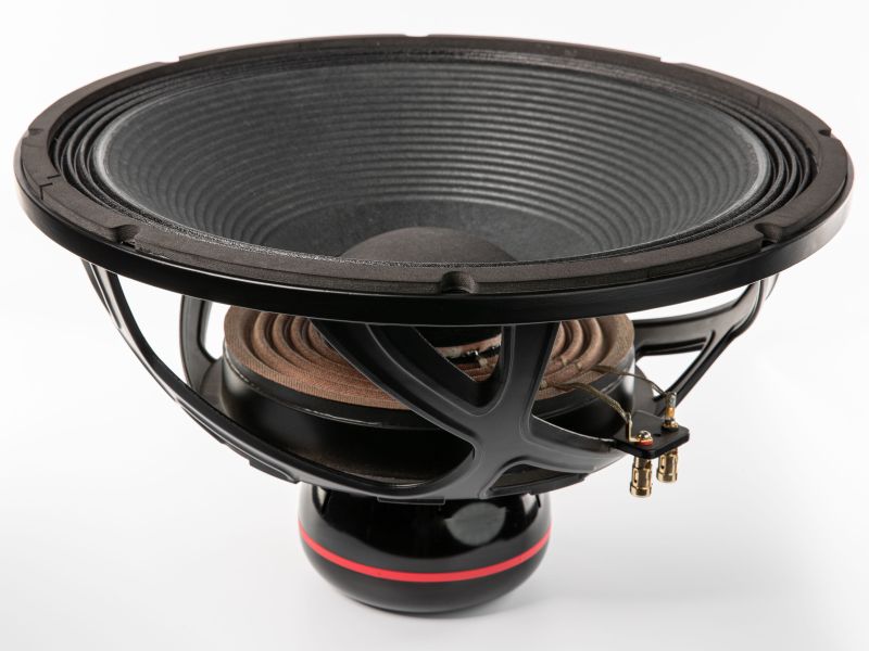 181XR – 18" Subwoofer