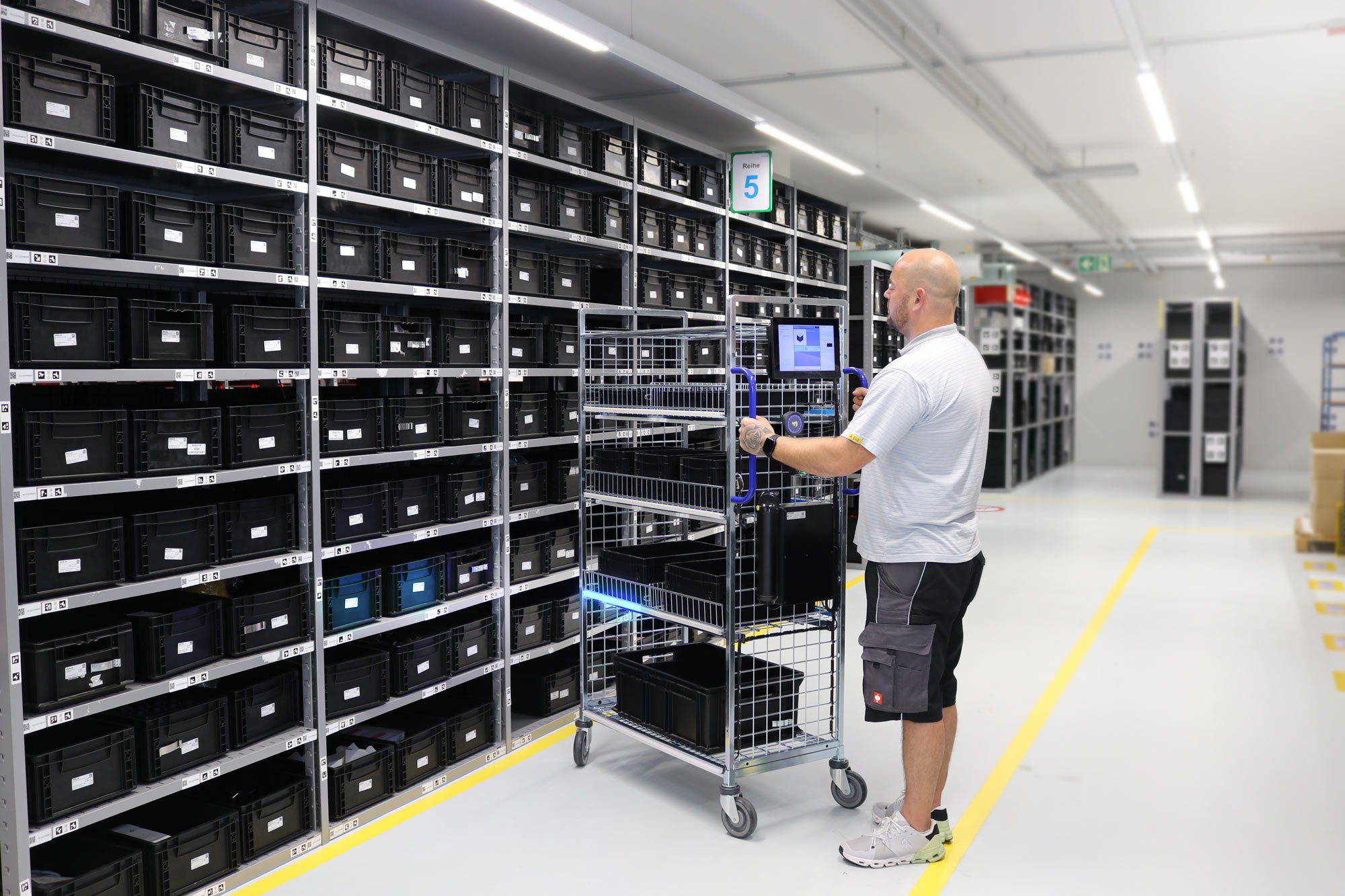 PickCart – intelligenter Kommissionierwagen