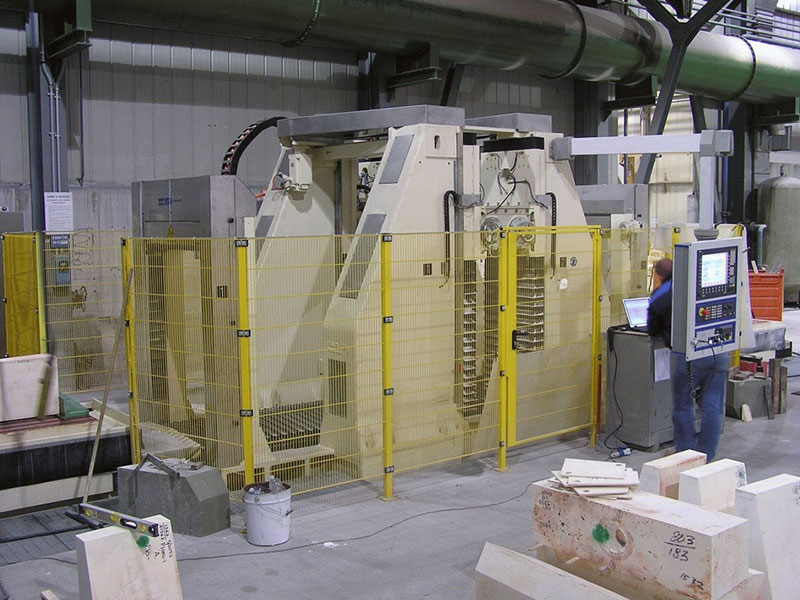 Walzenschleifmaschine WSM 547 FF