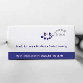 Pharmapackung mit aufgedrucktem Serialisierungscode