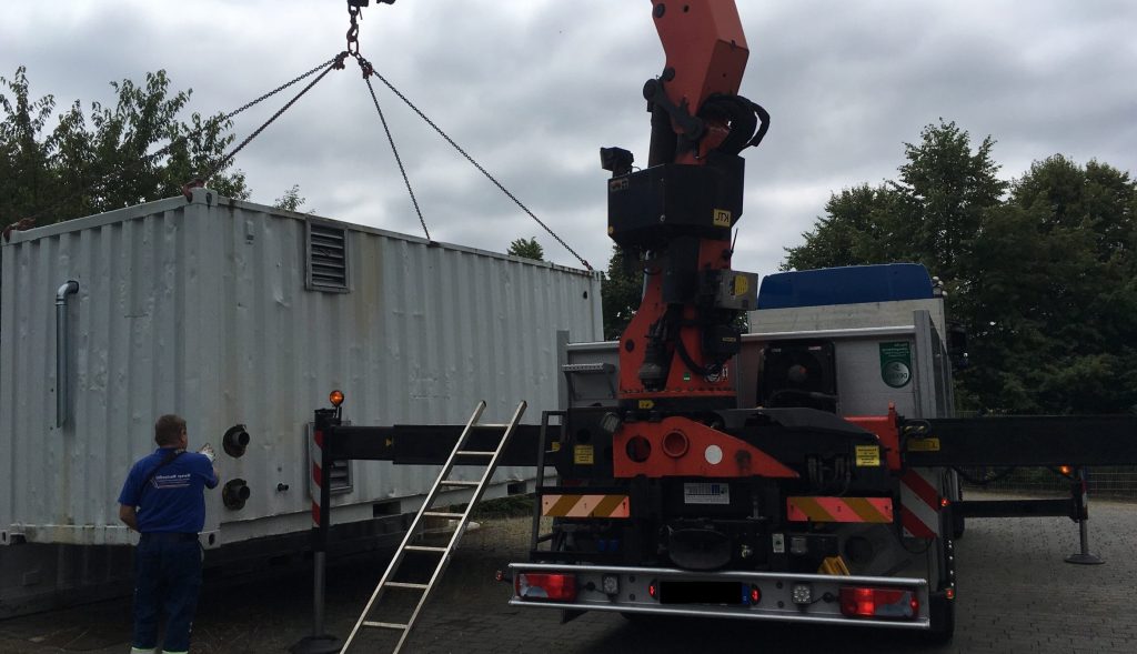 Loading a mobile heating center for transport
