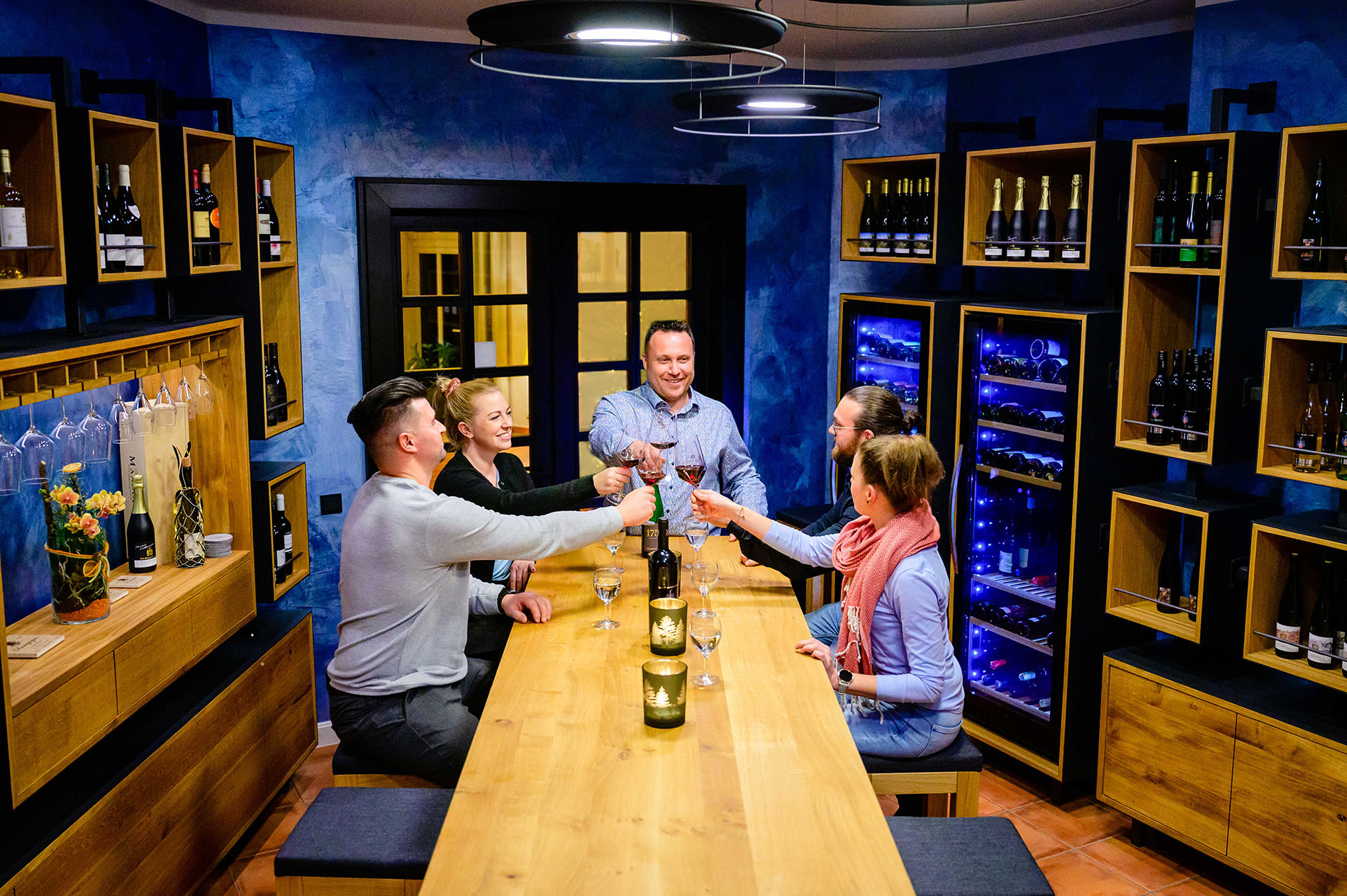 Wein- und Parkhotel mit Gastronomie