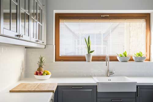 Kunststoff-, Holz- und Holz-Aluminium-Fenster auf Maß