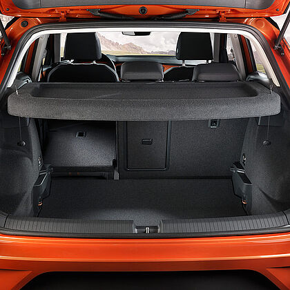 Vehicle wrapping (self-adhesive films, e.g. taxi)