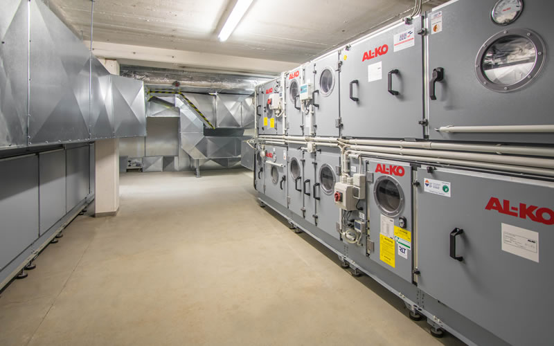 Technikraum-Equipment