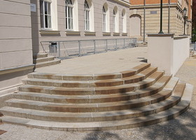 Neubau