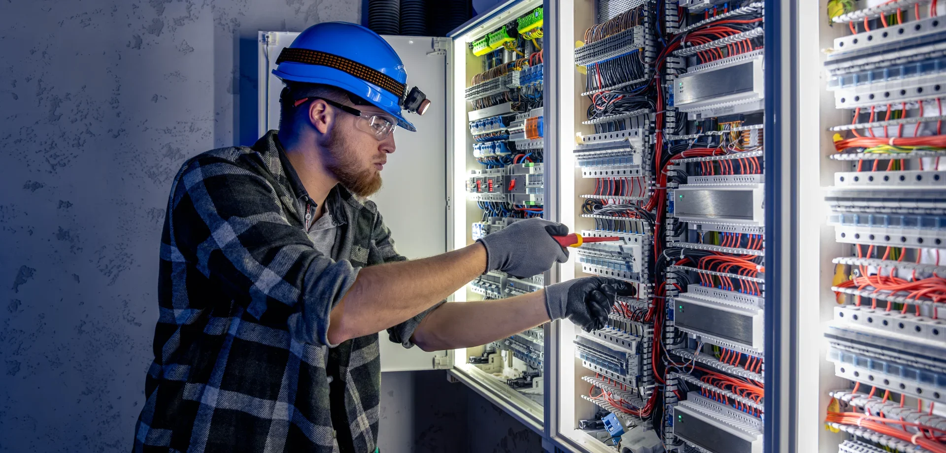 Elektroinstallation / Stromverteilerkasten