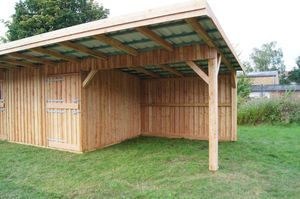 Putzplatz mit Rückwand