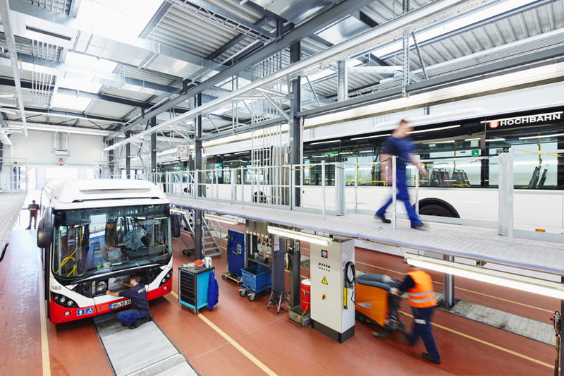 Dacharbeitsplätze für Busse