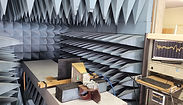 Elektromagnetischer Test im Anechoic-Chamber eines Biocomposite-Radoms