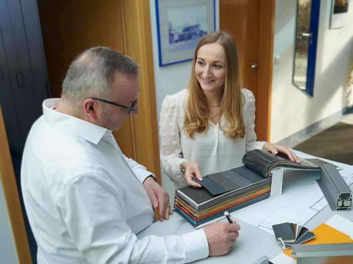 Planung & Beratung im Büro