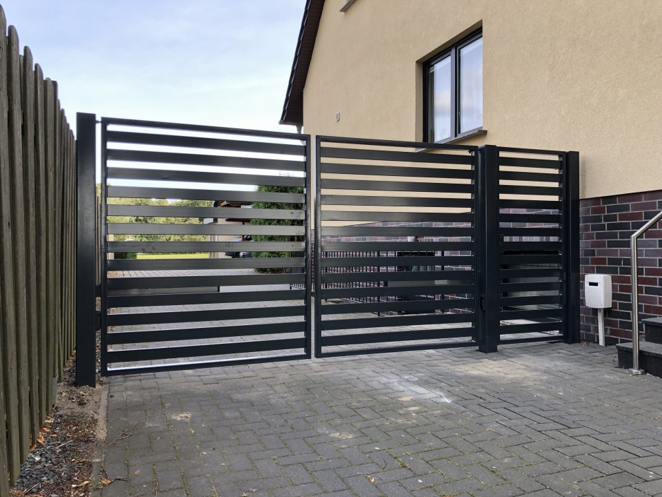 Hoftor aus Rechteckrohr