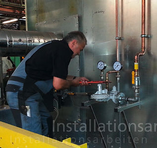Installationsarbeiten für Gas, Wasser, Lüftung und Druckluft