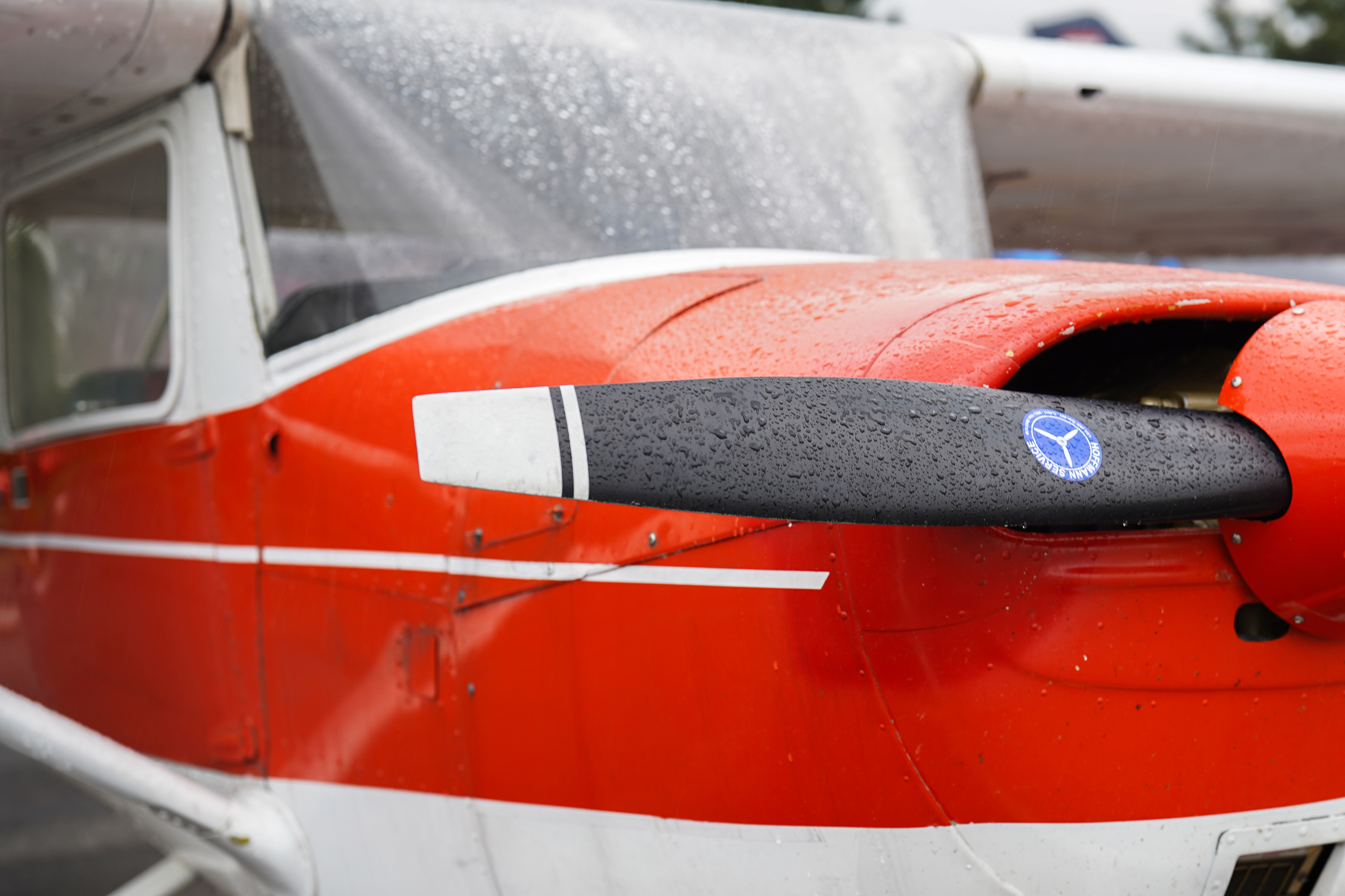 Flugzeug mit Verstellpropeller