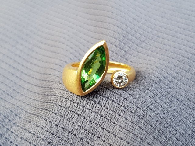 Jewellery piece