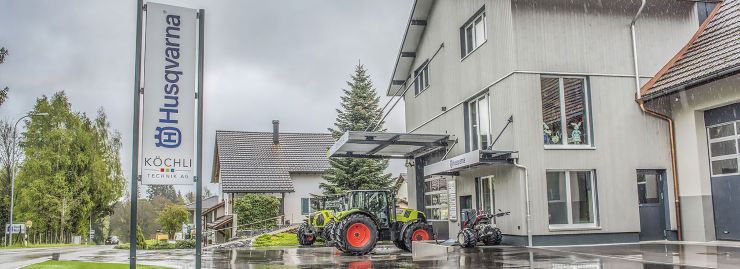 Ausstellung und Geschäftshaus