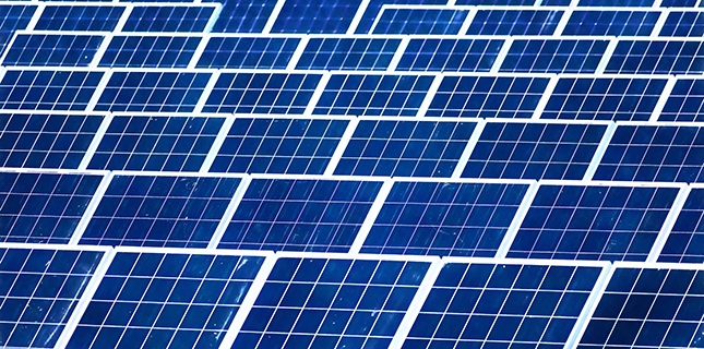 Mikro- und nanostrukturierte Glasflächen zur Reflexionsreduktion