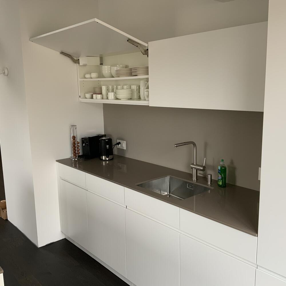 Apartment in Zurich – kitchen and built-in cupboard (architecture: Teo Jakob)