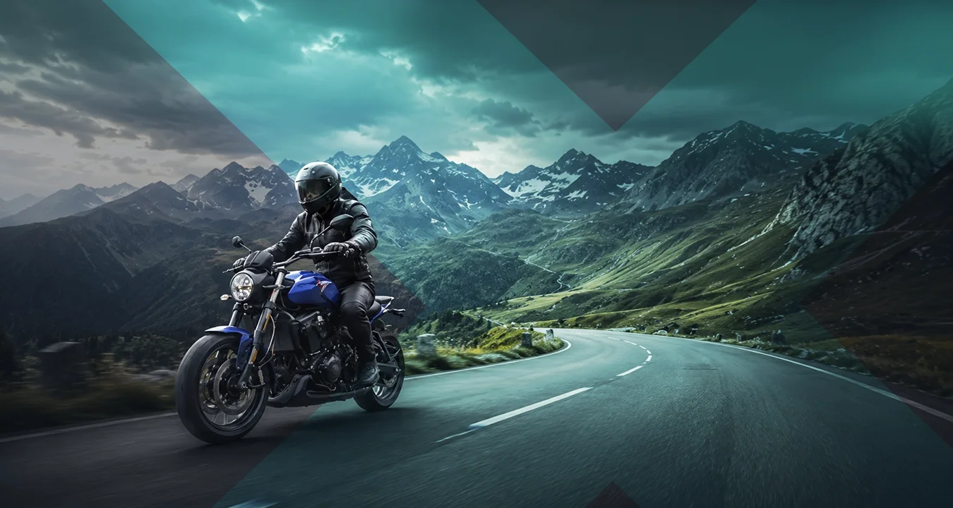 EILX Motorradanhänger auf Alpenpass