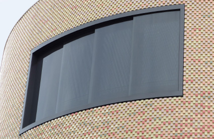 Schiebeladen-/Faltlamellensystem Facade Plus