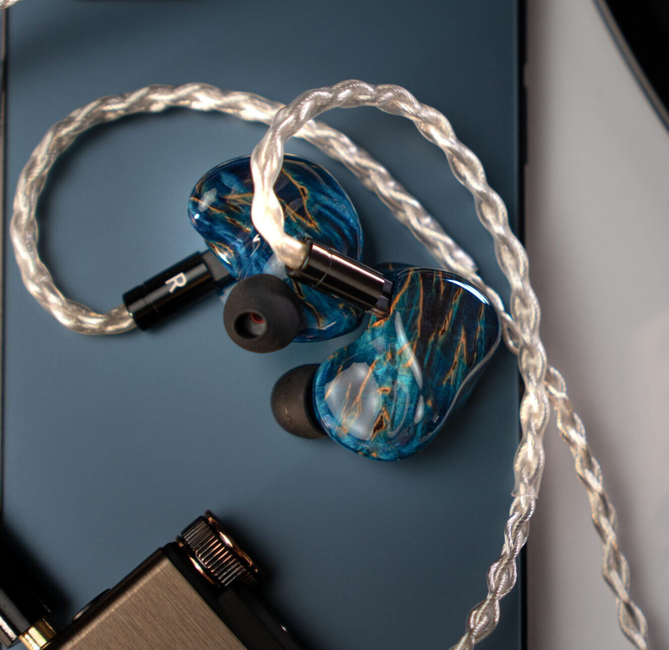 Zeitgeist In-Ear-Monitor Details