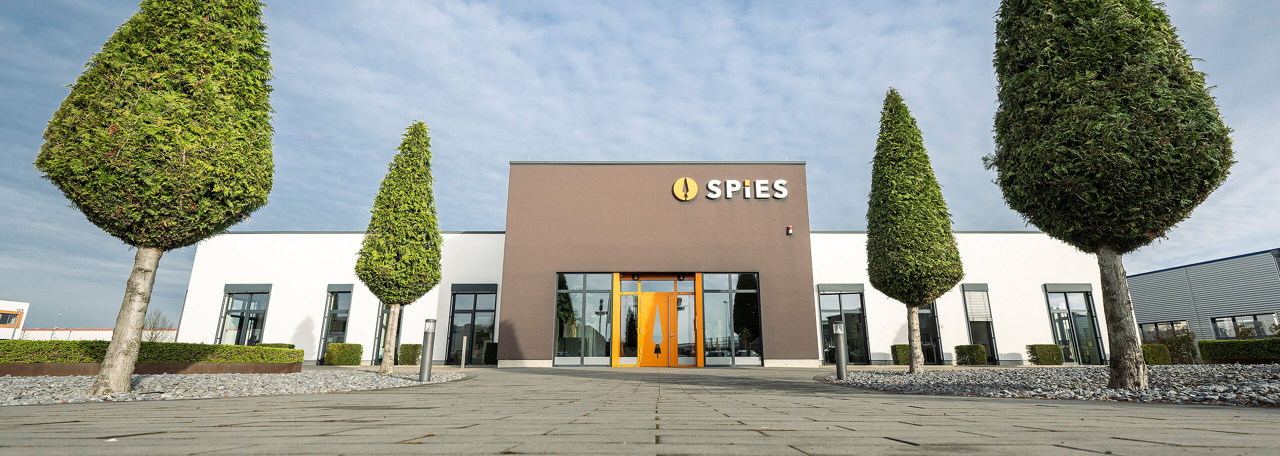 Haupteingang der SPIES Zentrale