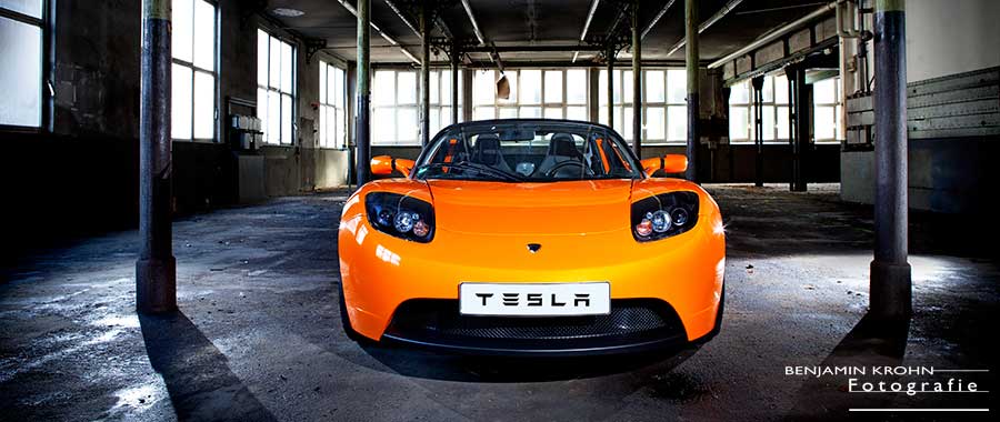 Tesla im Showroom Weinstadt
