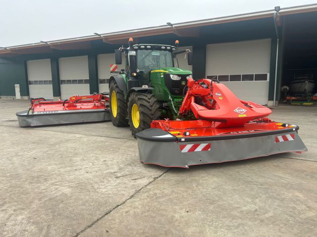 John Deere 6R 215