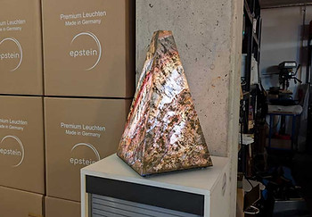 Pyramidenleuchte aus Buntschiefer