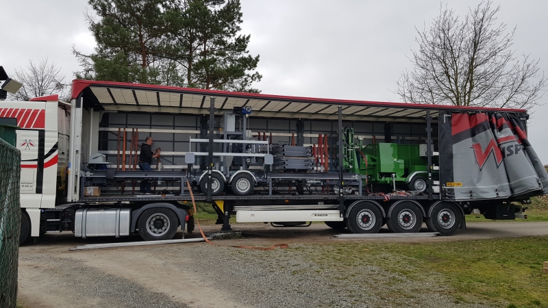 Rückewagen und Anbaugeräte