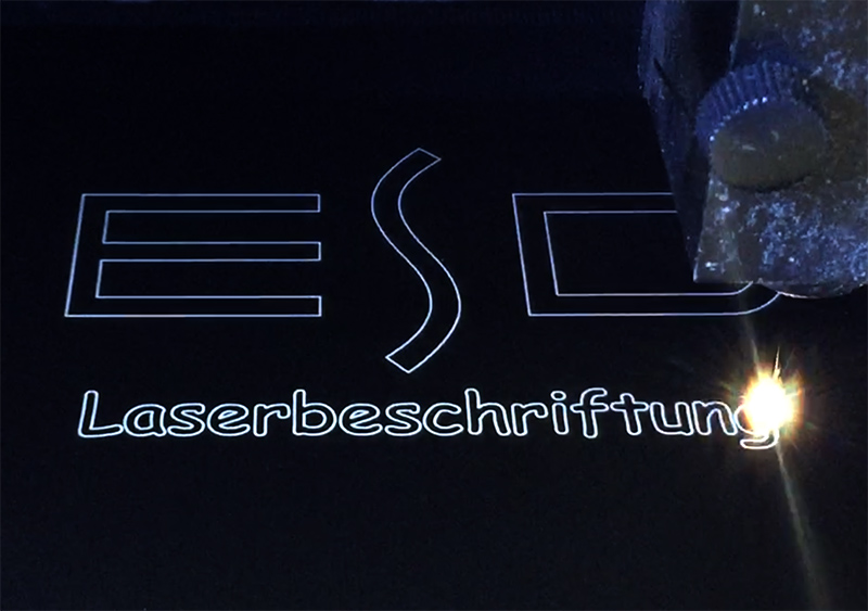 Lasergraviertes Bedienelement (Tag-Nacht-Design)