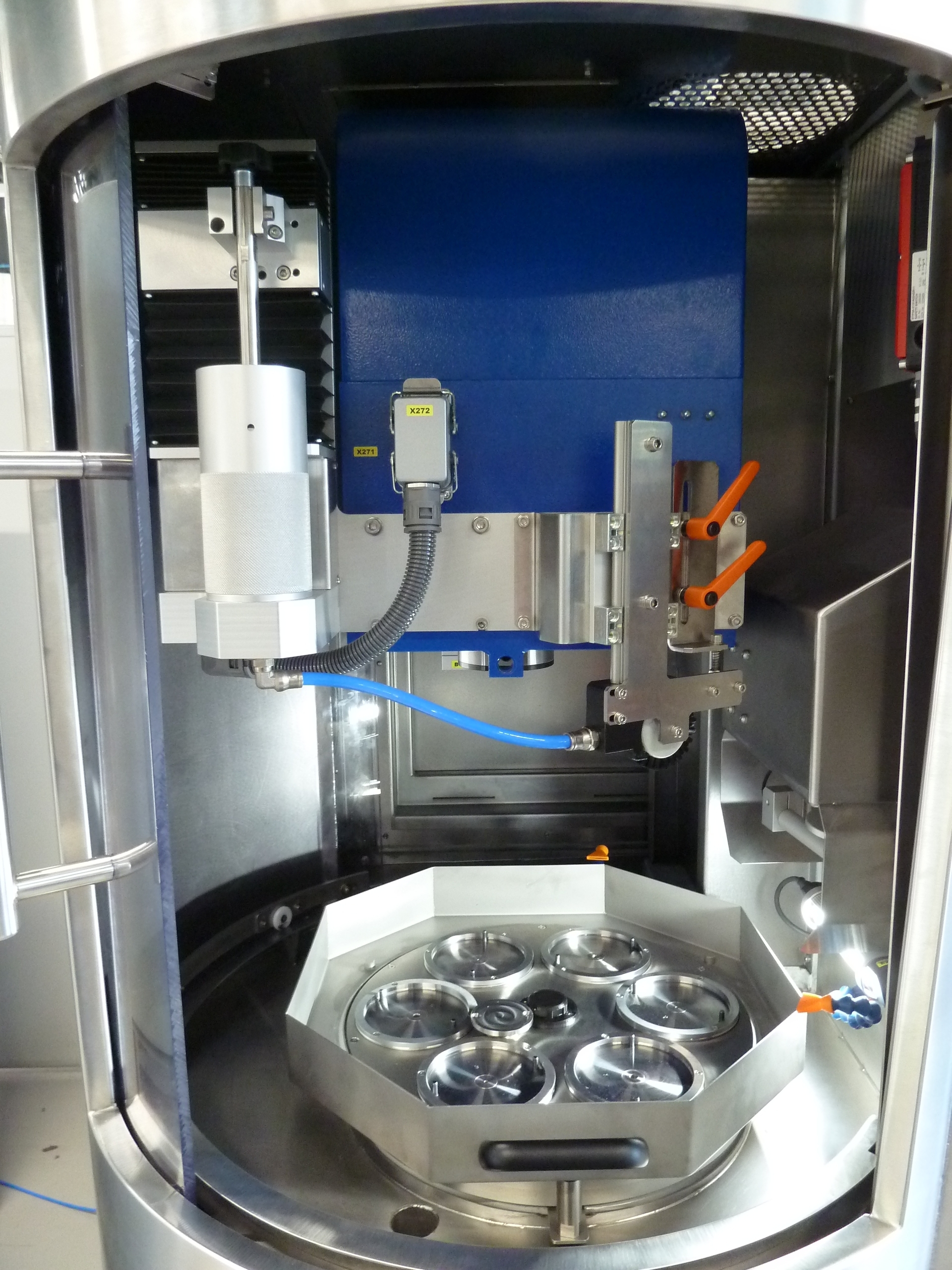 Precise paste application (diamond pastes)